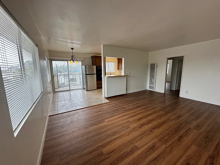 840 Haverford Ave #7 — Photo 6