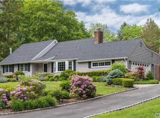 177 Flower Hill Rd, Halesite, NY 11743