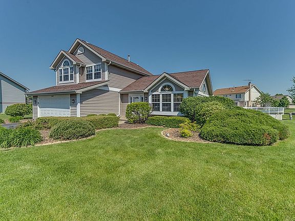 2nd image of 8062 W Parkside Dr