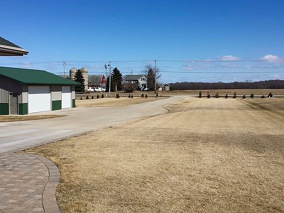 30x40 pole shed, paved walk