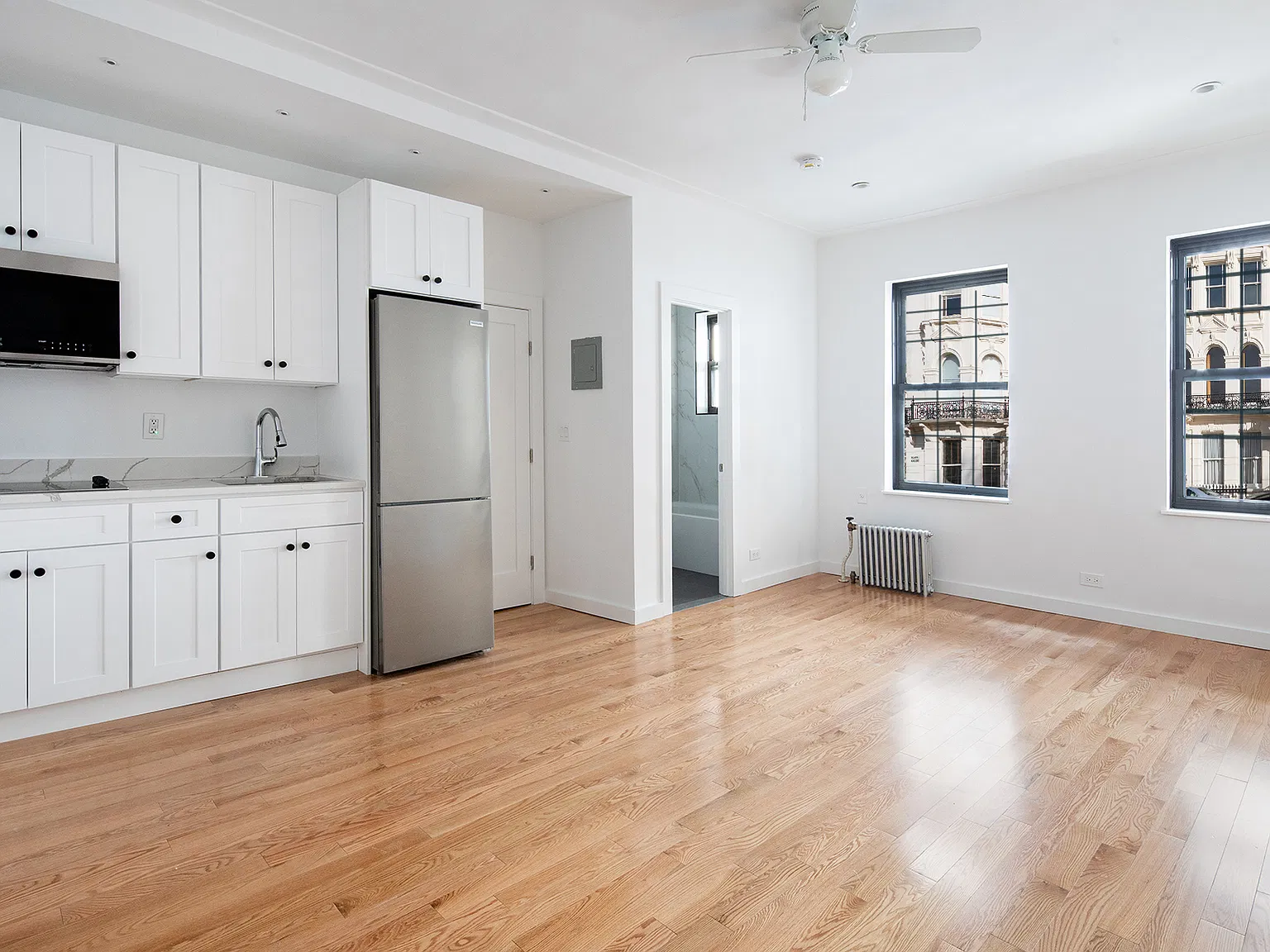 172 Fifth Avenue — Photo 2