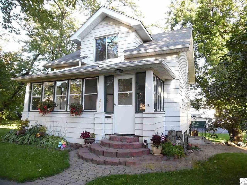 1st image of 916 N 56th Ave W