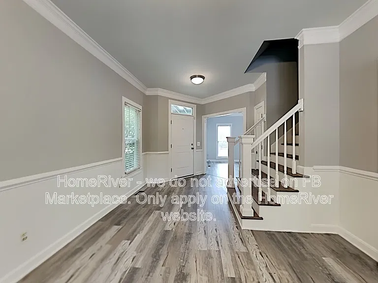 313 Brook Hollow Dr — Photo 5