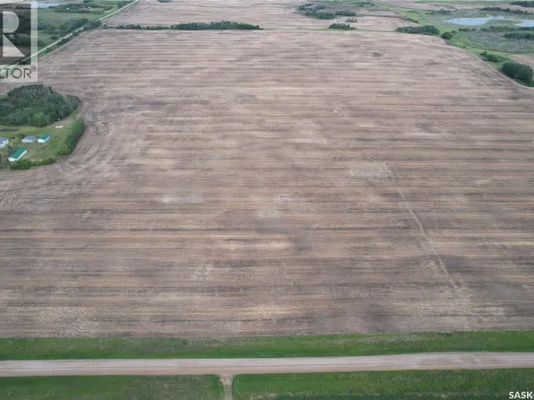 8th St W #344, Saskatoon, SK S7M 0B6