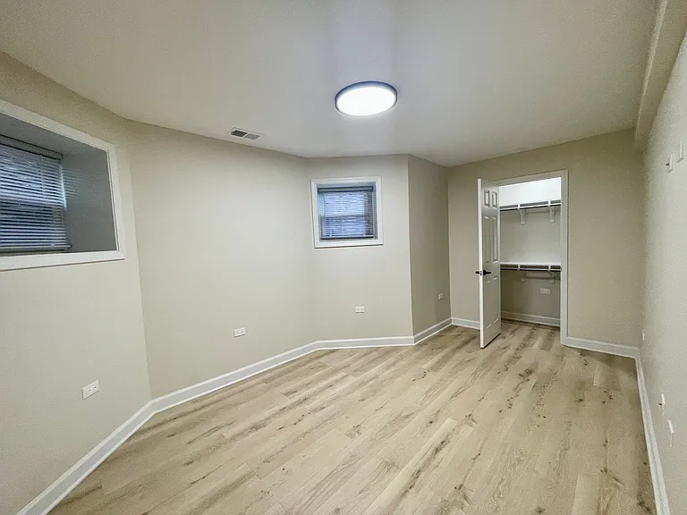 4845 N Kostner Ave #B — Photo 24