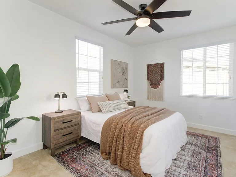 906 Blossom Rock Ln — Photo 10