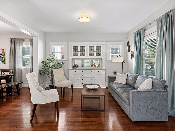 5th image of 4624 Xerxes Ave S