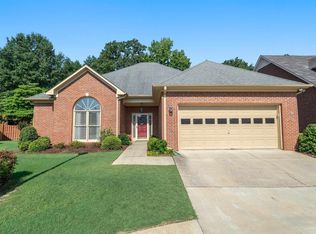 203 Beaver Crst, Pelham, AL 35124