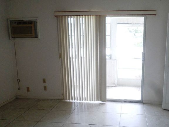 5th image of 355 Tilford #Q