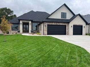 5985 S Holland Ave, Springfield, MO 65810