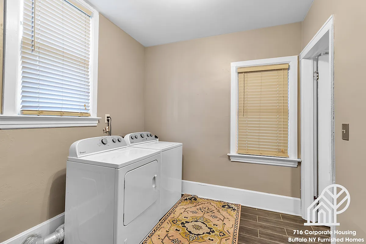 Building Photo - 217 Norwood Ave #1-1A