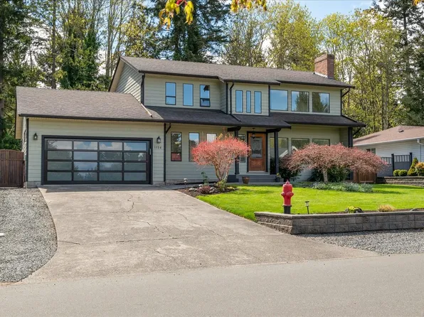 1156 Clubhouse Dr, Qualicum Beach, BC V9K 1C4