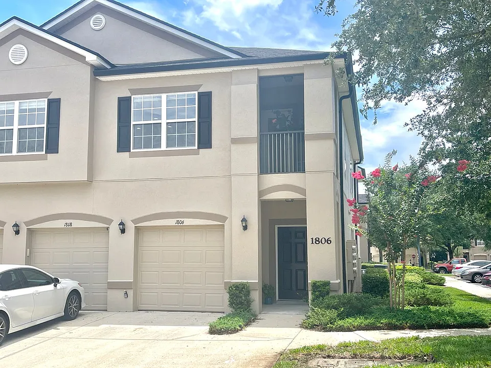 12301 Kernan Forest Blvd #1806