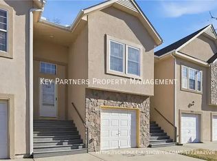 744 Woodson Ln, Gardner, KS 66030