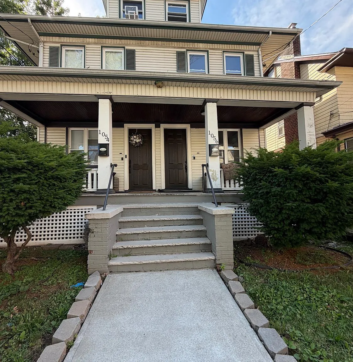 4 bed, 1.5 bath, $3,400 — Photo 1