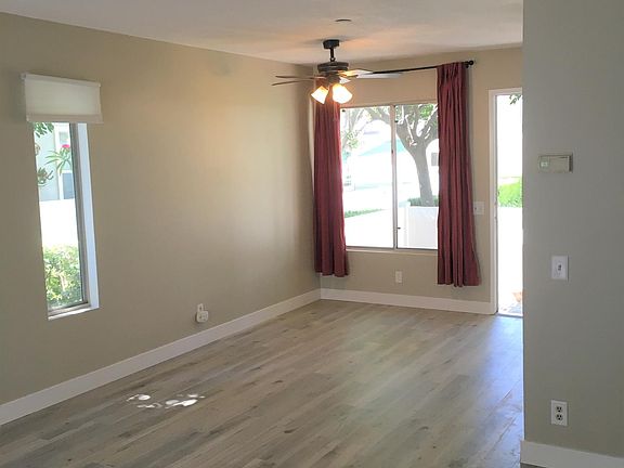 5th image of 159 Abbeywood Ln