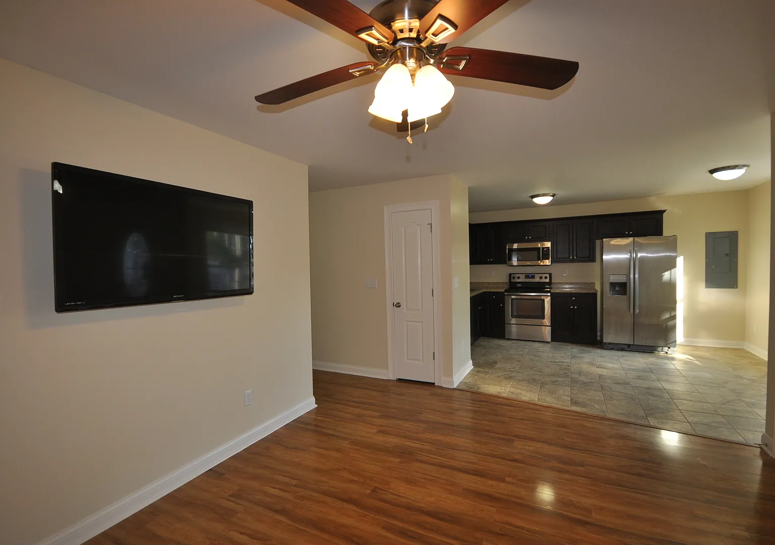 Now Pre-Leasing for 2027-28 School Year! — Photo 2