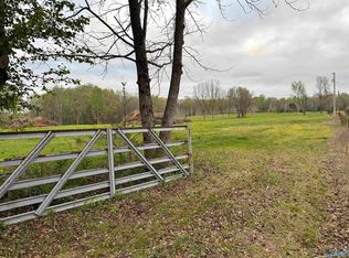 4 Glass Hollow Rd, Athens, AL 35611