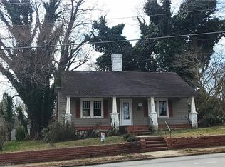 105 W Academy St, Madison, NC 27025