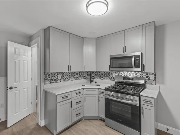 88-94 Lafountain St