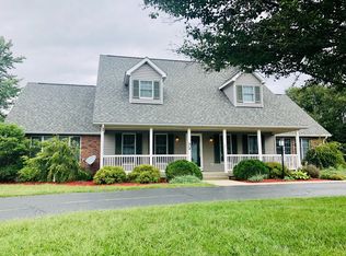 346 Rock Island Rd, Dixon, IL 61021