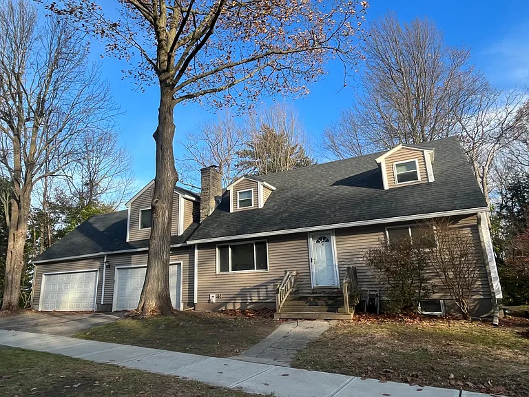 36 Rivermount Ter #A — Photo 44