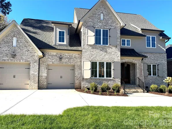 101 N Brackenbury Ln, Charlotte, NC 28270