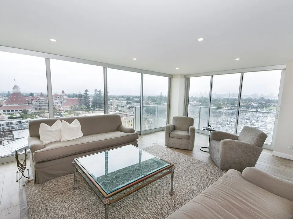 1710 Avenida Del Mundo #1008