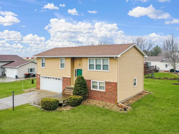 104 E Via Sistina Ct, Toluca, IL 61369