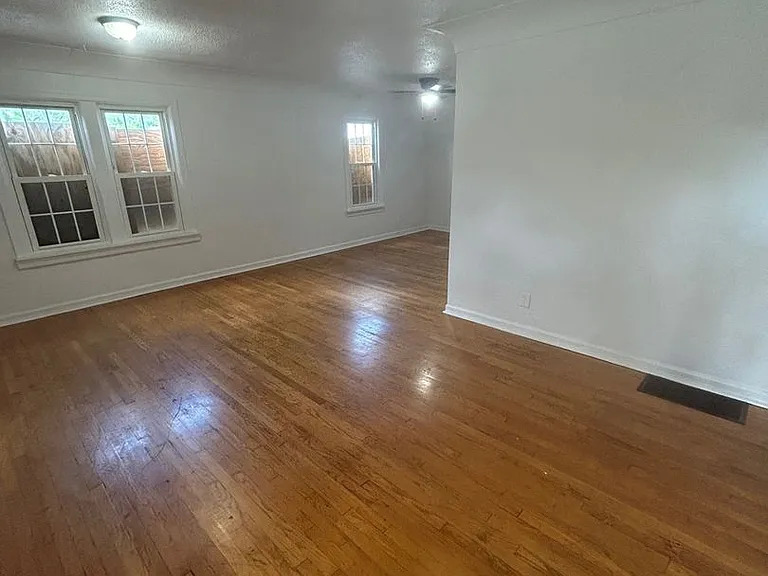 819 Mildred Ave — Photo 8