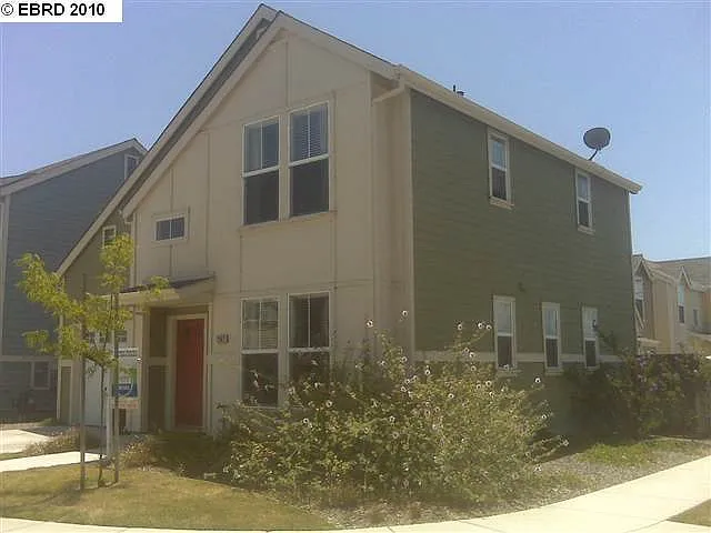 2902 Bonds Ln — Photo 3