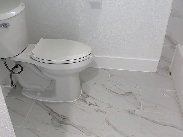 704 Fleetwood St — Photo 33