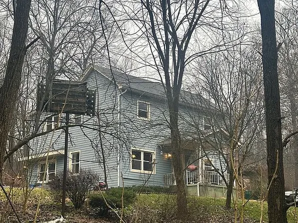 959 Clyde St, Wampum, PA 16157