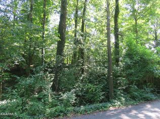 100 Ditman Ln, Oak Ridge, TN 37830