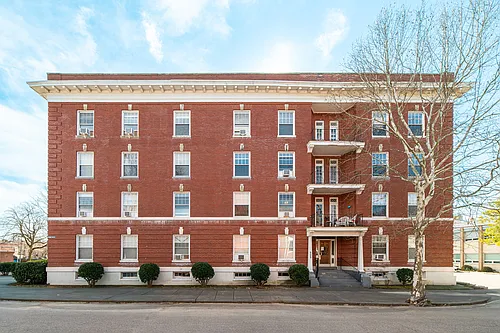 Floor plan Colonial 3BD 1BA