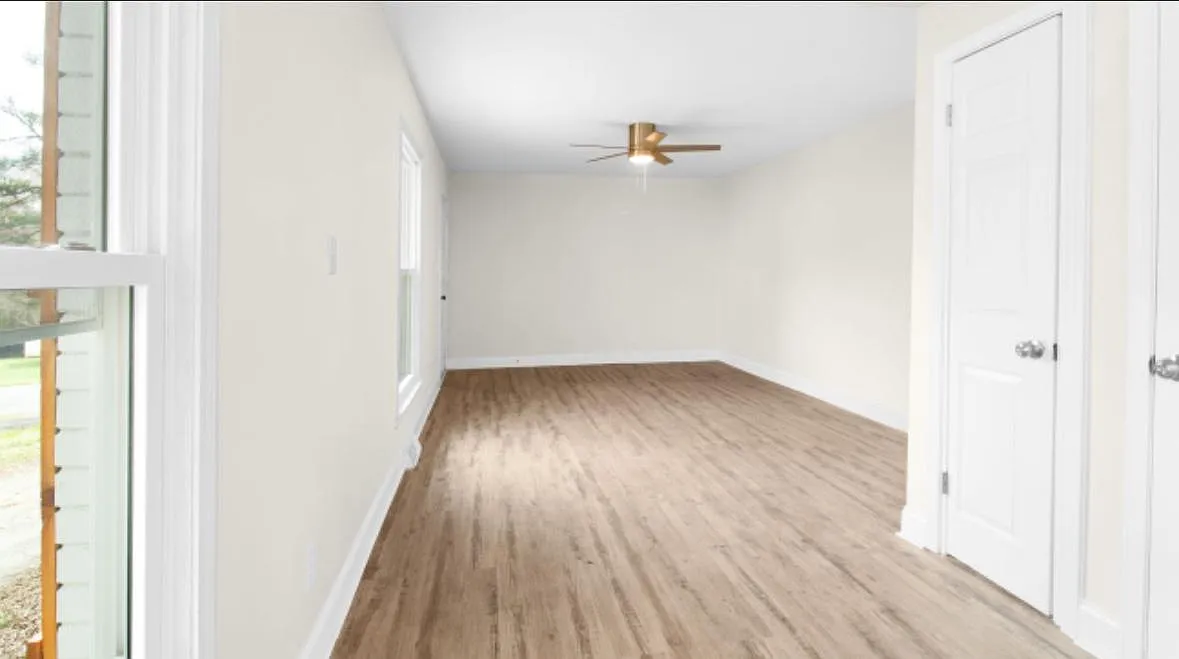 6710 Woodstream Dr — Photo 3