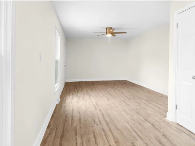 6710 Woodstream Dr — Photo 3
