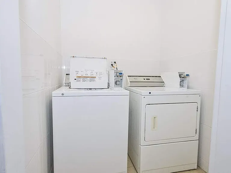 543 Kosciuszko St #1F — Photo 11