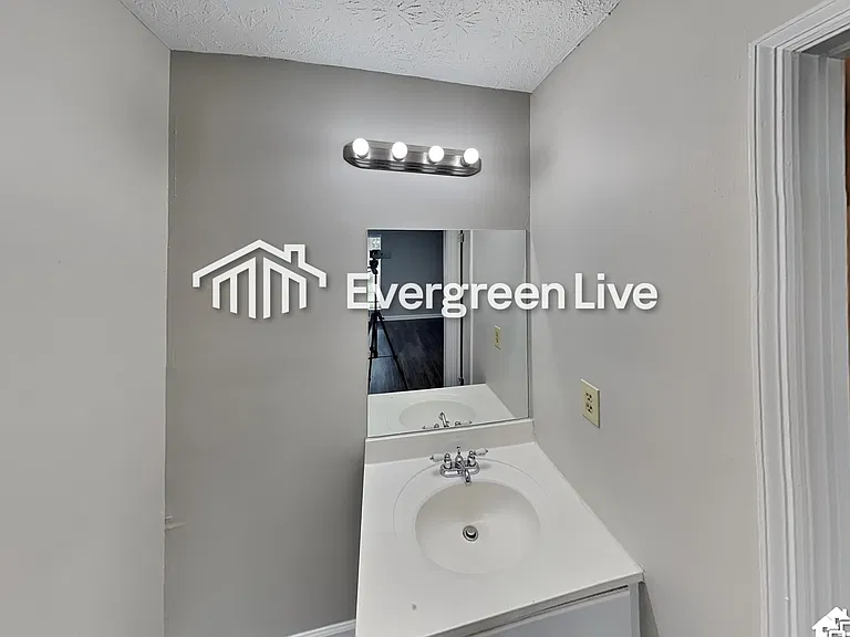 333 Park Ridge Cir — Photo 9