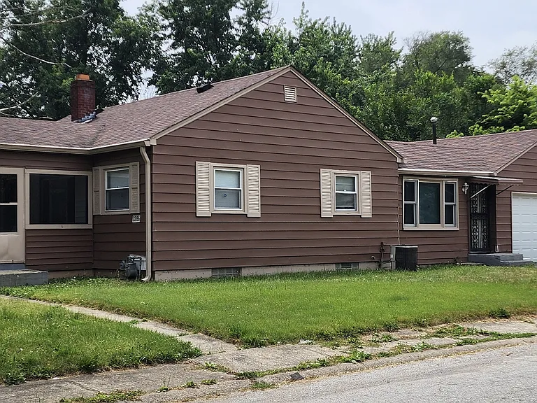 2286 Kessler Boulevard North Blvd — Photo 2