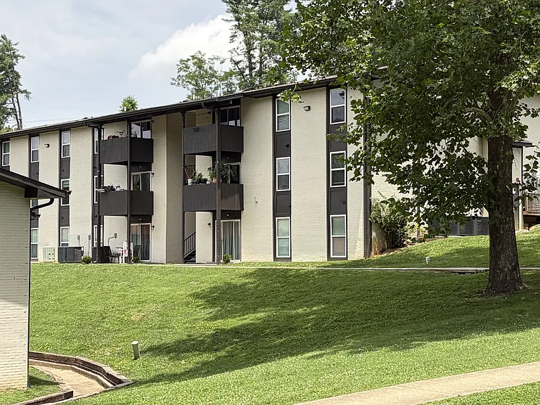 Foxcroft Apartments — Photo 15