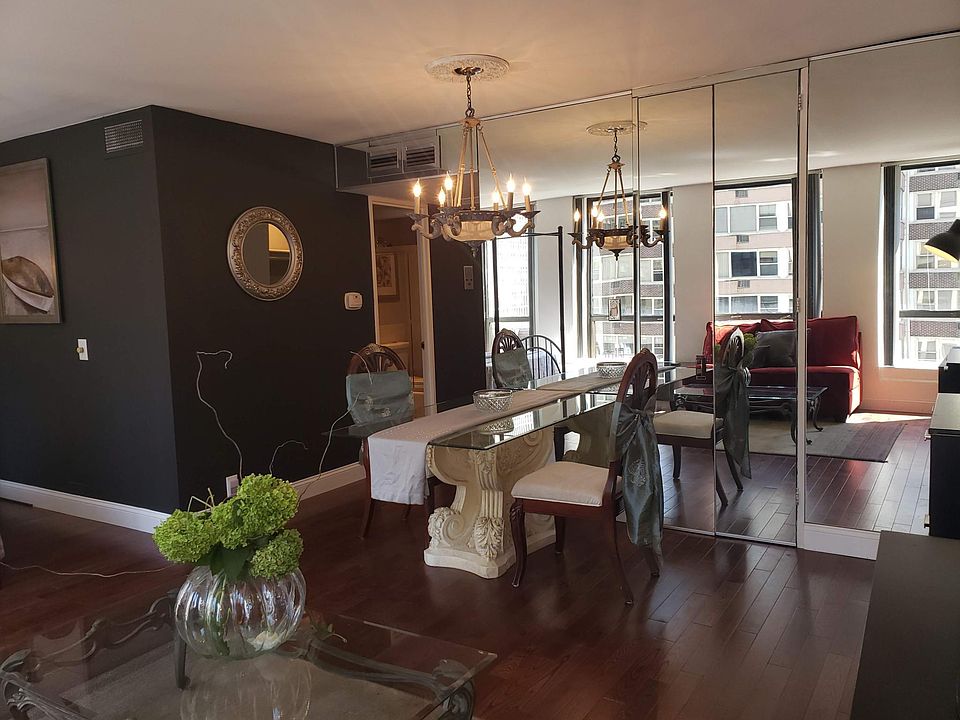 1st image of 260 E Chestnut St #190