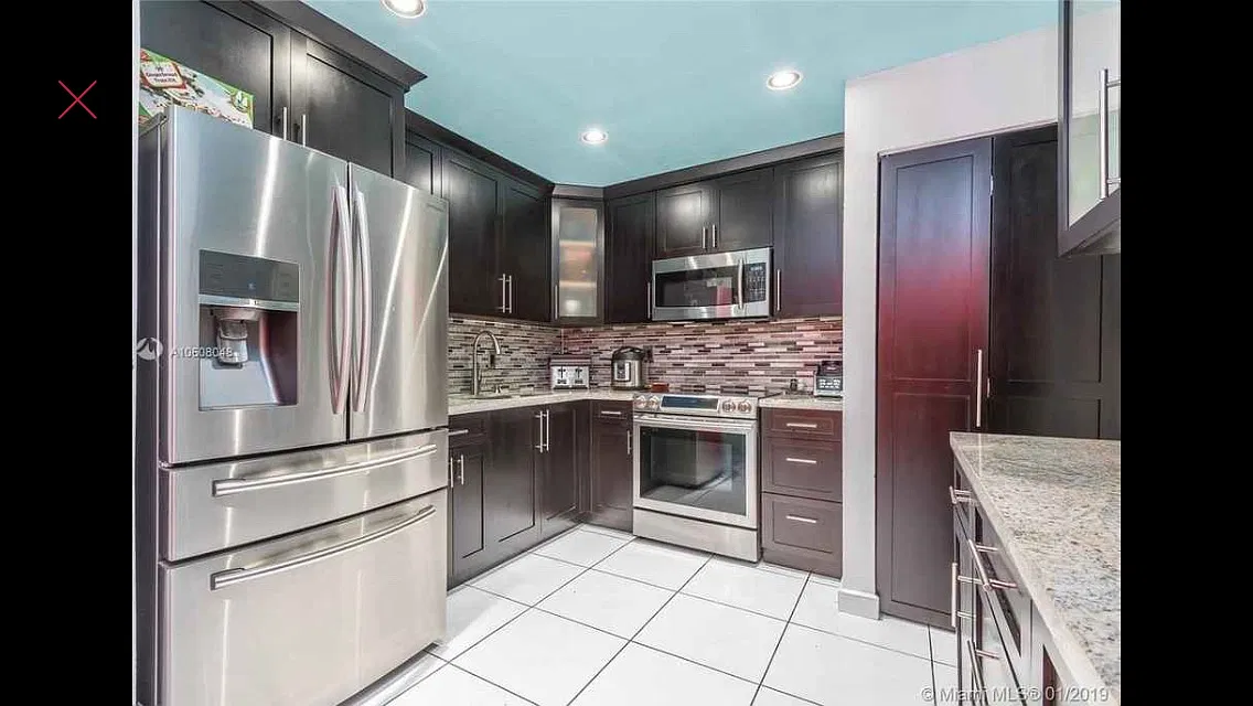 3 bed, $3,000 — Photo 1