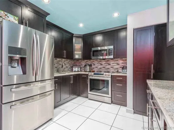 11601 SW 3rd St #3, Miami, FL 33174