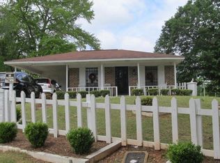 608 Dogwood Ave, Opelika, AL 36801