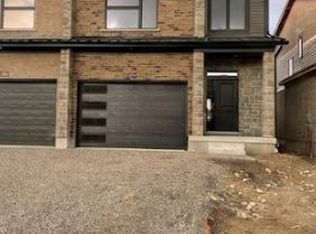 163 Otterbein Rd, Kitchener, ON N2B 0A8