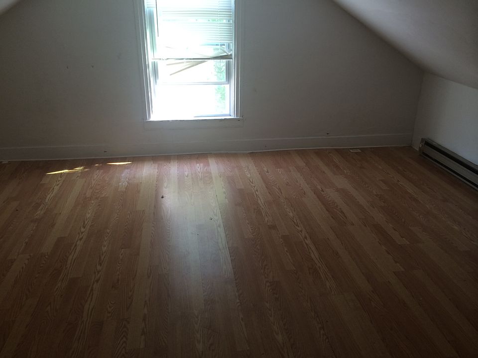 33 Beach St, Westerly, RI 02891 Zillow