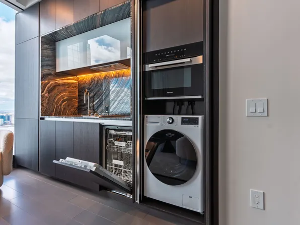 125 Greenwich Street image 6 of 15