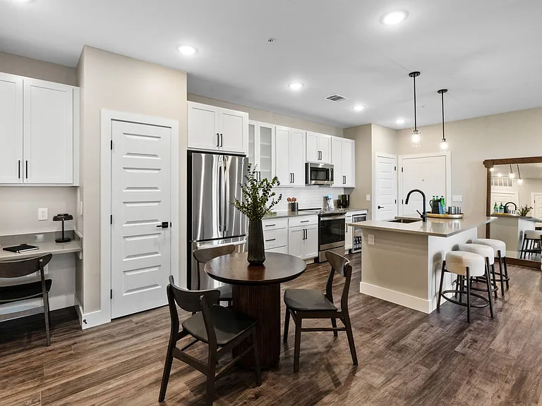 Northwest Crossing Apartment Homes — Photo 57