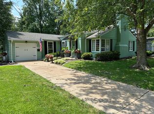 606 Bedford Oaks Dr, Saint Louis, MO